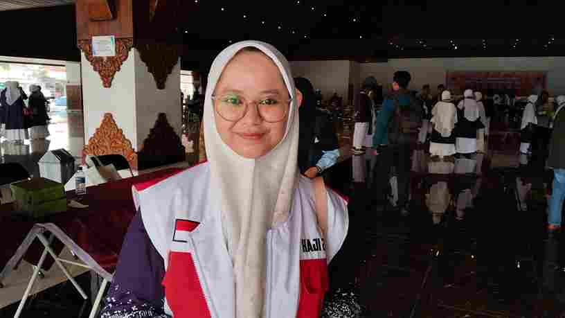 Afifah Nurul, Jemaah Haji Termuda Karanganyar 2025: Berangkat ke Tanah Suci Gantikan Sang Ibu