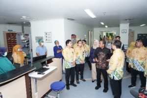 Dirut BPJS Kesehatan kunjungan ke RS UNS Surakarta
