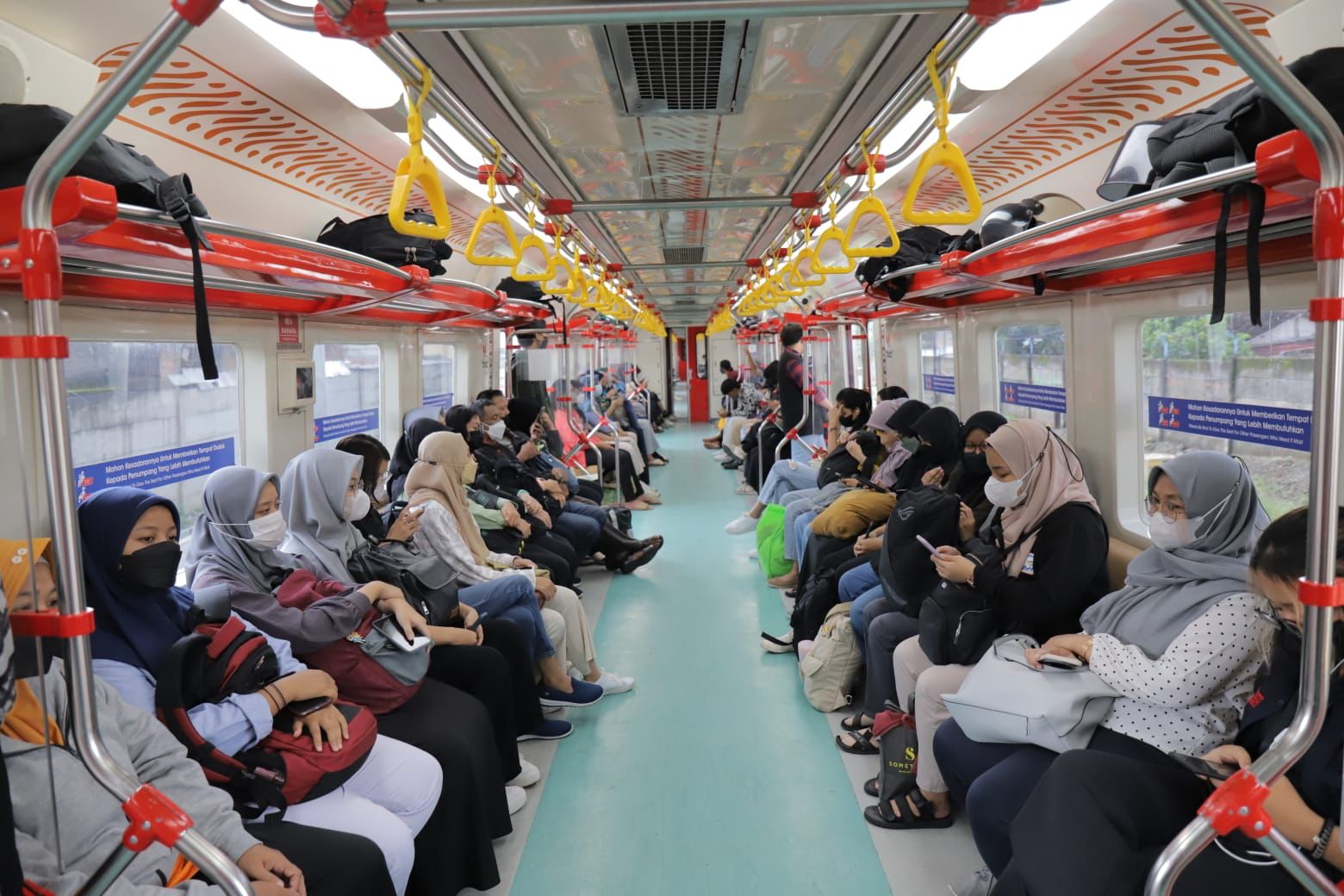 Inilah Aturan Berbuka Puasa di Perjalanan Commuterline Selama Ramadhan