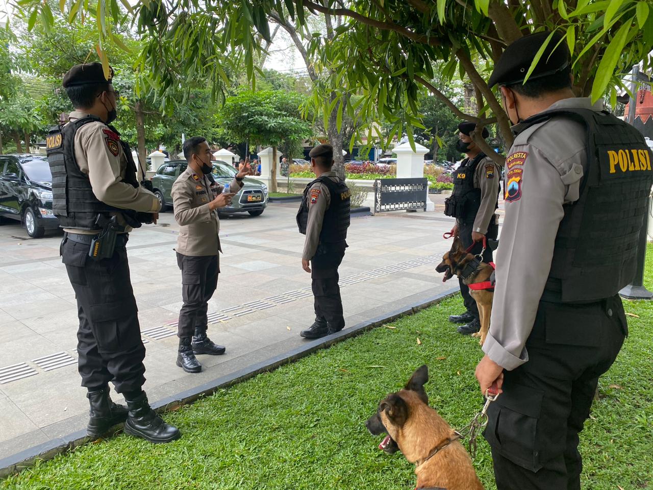 Sebelas Anjing Ras K9 Ikut Terlibat Dalam Pengamanan Tasyakuran Kaesang-Erina