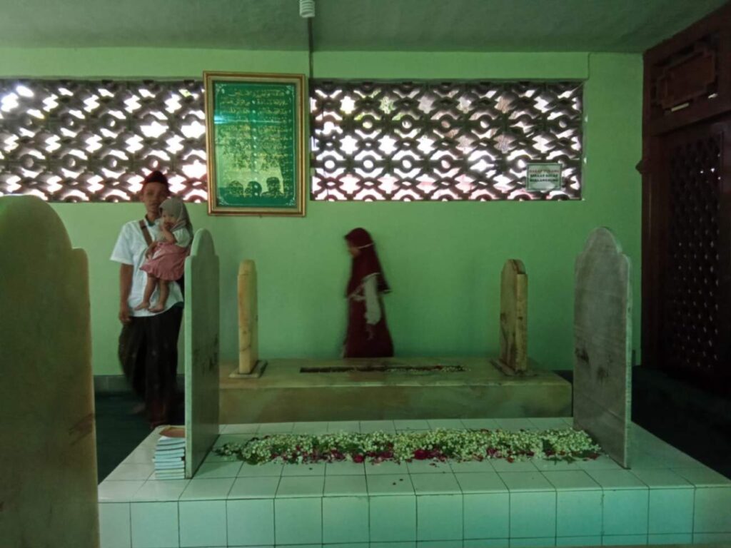 Makam Habib Ali Bin Muhammad Al-Habsyi