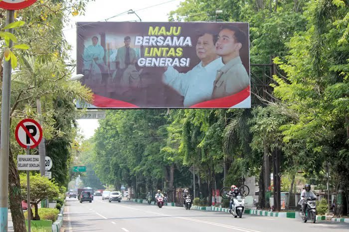 Baliho Bergambar Prabowo – Gibran Bermunculan, Ini Kata Gibran