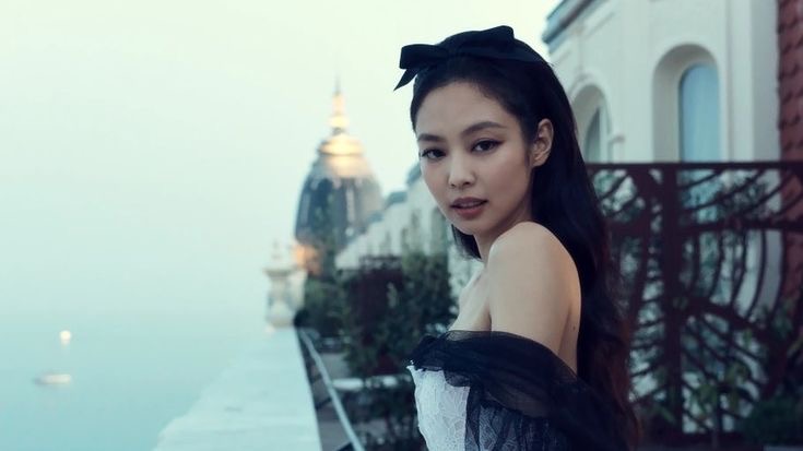 JENNIE dari BLACKPINK memenangkan “Aktris Terbaik dalam Serial Internasional” di Penghargaan SEC Brasil 2024 untuk penampilannya dalam serial HBO ‘The Idol’