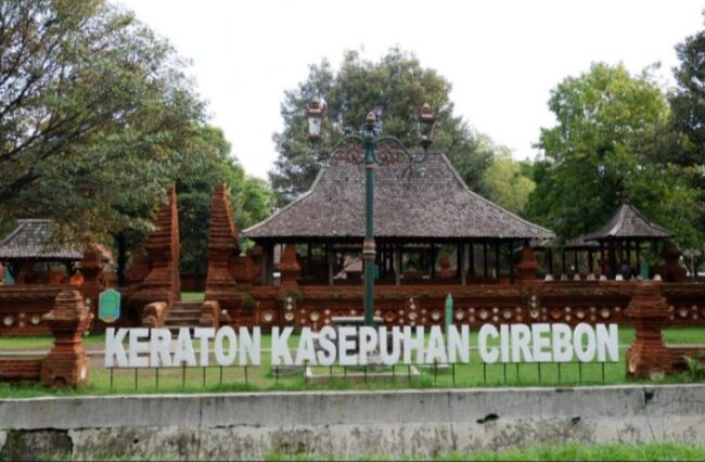 Melihat Tradisi Lebaran di Cirebon, Kota Wali yang Terletak di Pesisir Pulau Jawa