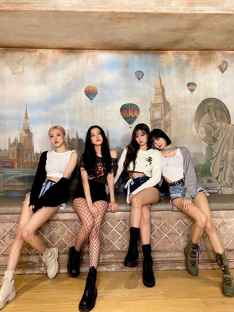 BLACKPINK Mencetak Rekor Sejarah Baru Dengan Melampaui 90 Juta Pelanggan YouTube