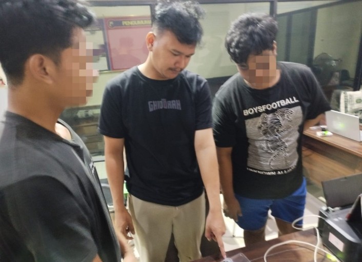 Beli Cairan Narkoba Lewat IG, Dua Remaja Karanganyar Masuk Bui