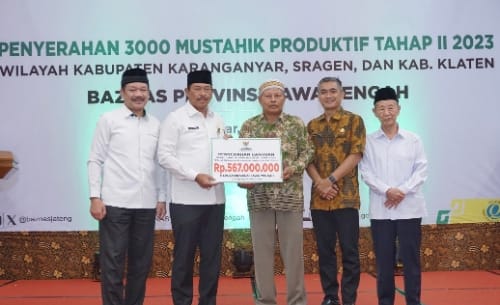 Baznas Jateng Salurkan bantuan ke 3000 Mustahik Produktif Tahap II 2023