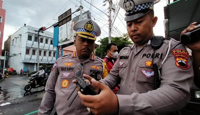 Polda Jateng Manfaatkan Drone Untuk Pantau Arus Lalu Lintas Jelang Resepsi Kaesang – Erina