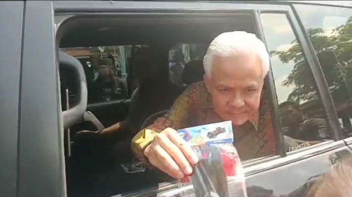 Respon Ganjar Pranowo Saat Ditanya Hasil Pertemuan Puan Maharani dan AHY