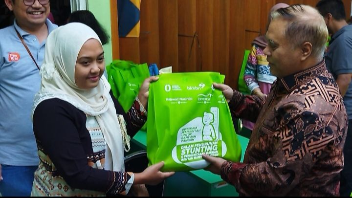 Pemerintah Pusat Distribusikan Bantuan Pangan untuk Pencegahan Stunting Bagi Ratusan Warga Malang