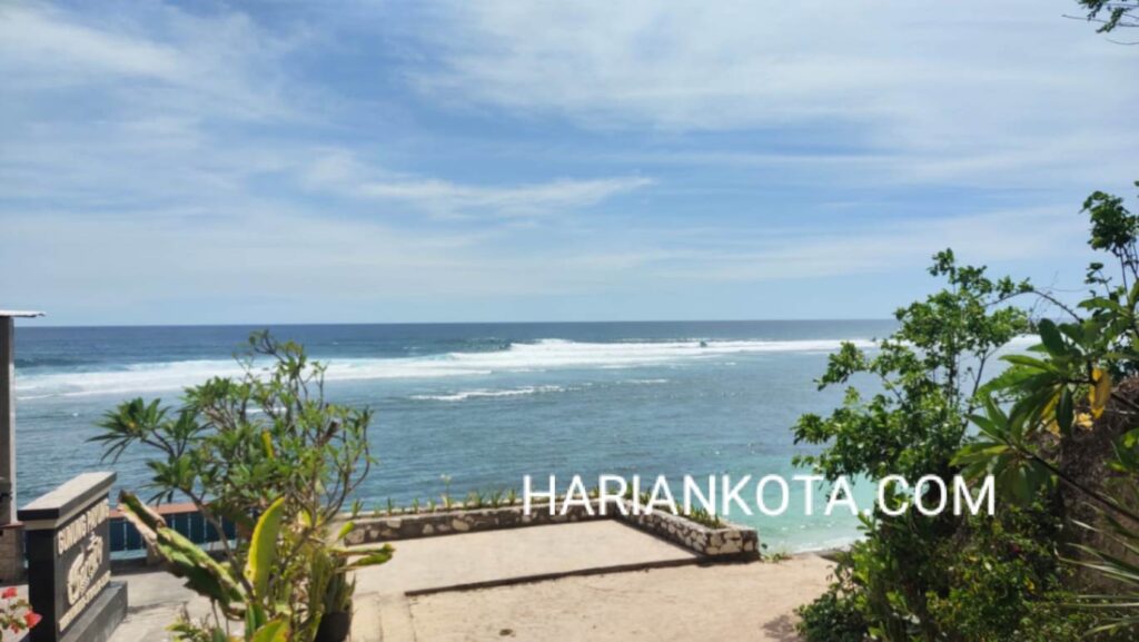 Pantai Gunung Payung 