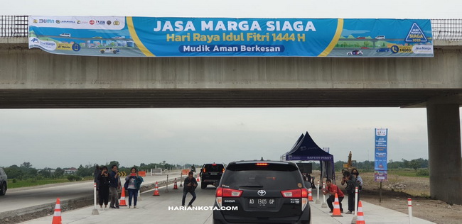 114.531 Kendaraan Masuk Gerbang Tol Solo Ngawi Selama Libur Nataru 2024